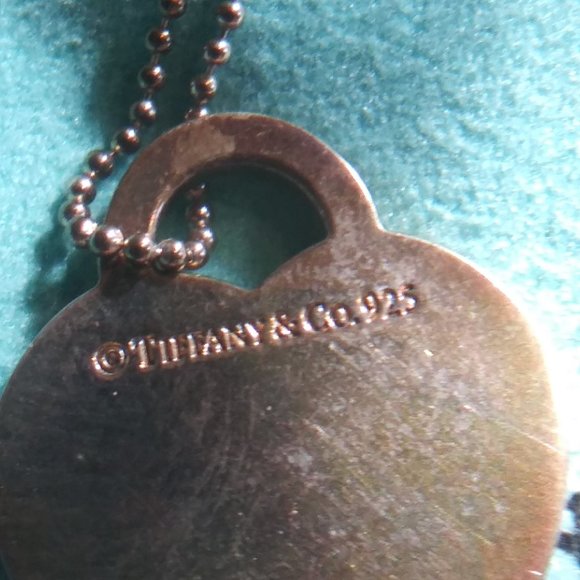 Tiffany & Co. MOM Heart Necklace, Sterling Silver. IOB - Picture 5 of 6